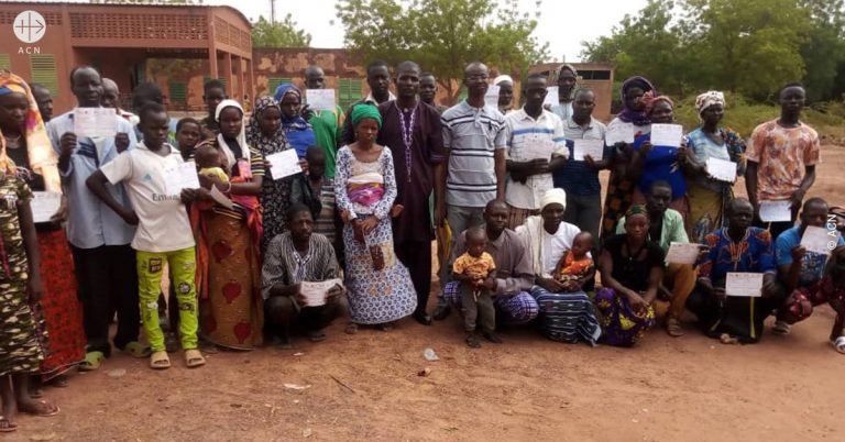 Los cristianos del norte de Burkina son atacados, expulsados y asesinados pueblo por pueblo